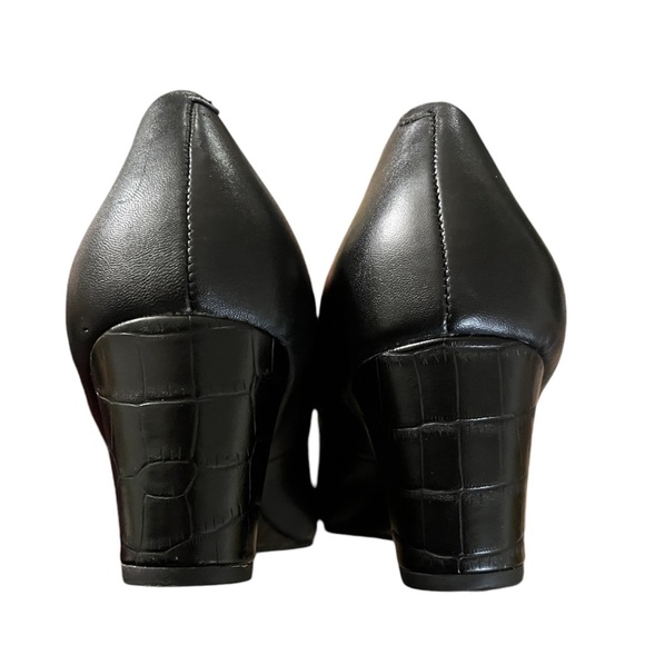 Vionic Leather Antonia Orthoheel Black Wedge - Picture 3 of 7